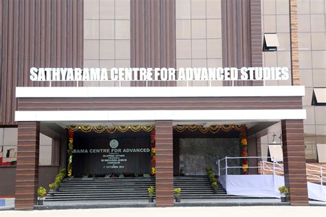 University Hall inaugurated The .